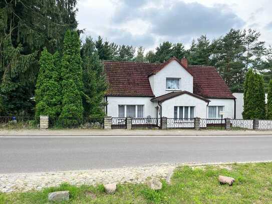 Einfamilienhaus mit ehemaliger Schmiede in Benz