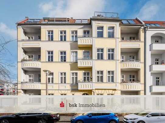 Eigentumswohnung im Altbau mit Loggia - im Dörpfeld-Kiez