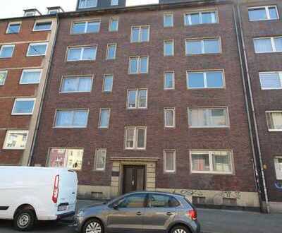 Großzü. geschnittene 2-Zi.-ETW mit Wohnküche u. großem Balkon in Citylage von Oberbilk