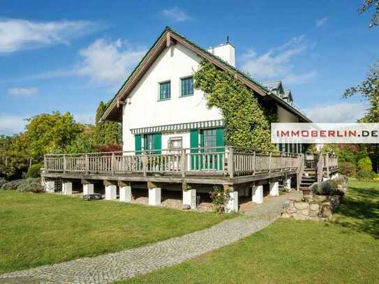 IMMOBERLIN.DE - Exquisites Landhaus mit großer Scheune auf 8.768 m² im Biosphärenreservat