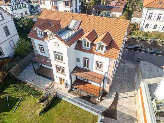 Rarität- 4,5 Zimmer Stadtwohnung mit Dachterrasse und Burgenblick