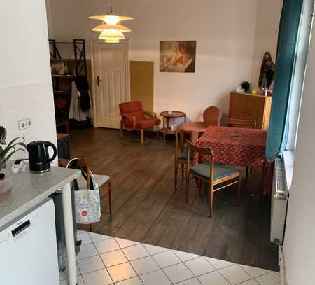 Gleim Viertel - Ystader Strasse - Apartment mit Mini Schlafzimmer 44m2 im Gartenhaus bezugsfrei