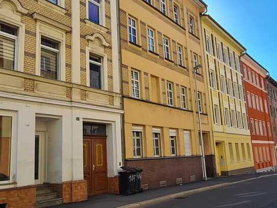 Renovierte, helle 3/4-Zimmer in Ostviertel/Pforten und Debschwitz, mit moderner EBK, teils Balkon