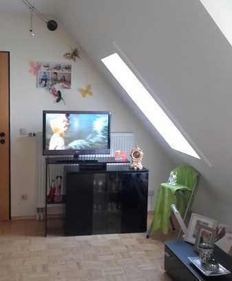 Schöne 2-Zimmer-Dachgeschosswohnung in Elsendorf