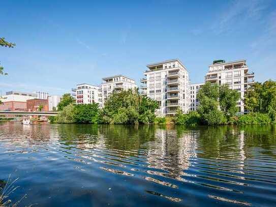 3-Zimmer-Dachgeschoss-Neubauwohnung mit Balkon direkt an der Spree I 2 Bäder I Vollmöbliert I Keller