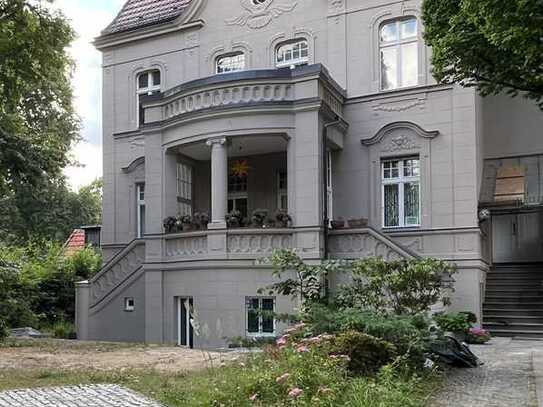 Im Herzen von Nikolassee - 2-Zimmer-Wohnung mit Terrasse - Erstbezug nach Herstellung