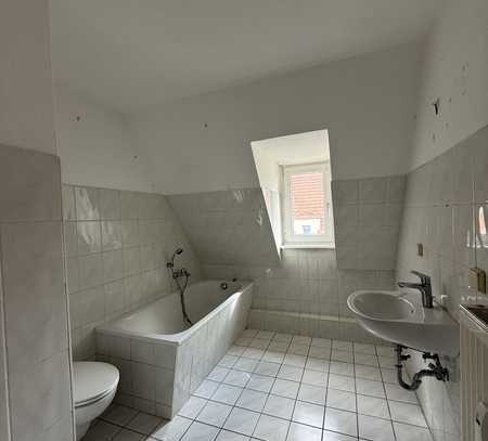 gut geschnittene 2-Raumwohnung - KSH 21_ DG rechts