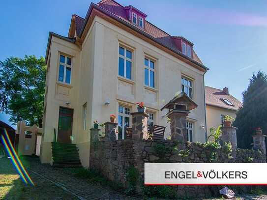 Traumhafte Jugendstilvilla mit Garten und Pool in Magdeburg Alt - Olvenstedt