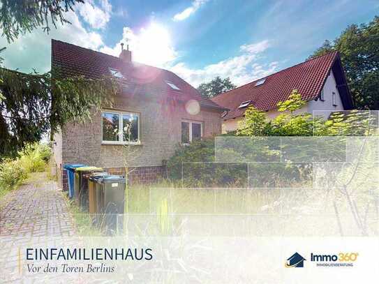 Modernisierungsbedürftiges Einfamilienhaus mit Sonnengrundstück in Top-Lage