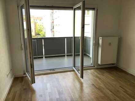 2-Zi. Wohnung mit EBK und Balkon in Stuttgart-West, WG geeignet!