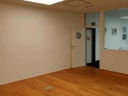 Modernes Büro (34 qm) in 47906 Kempen neben dem TZN zu vermieten