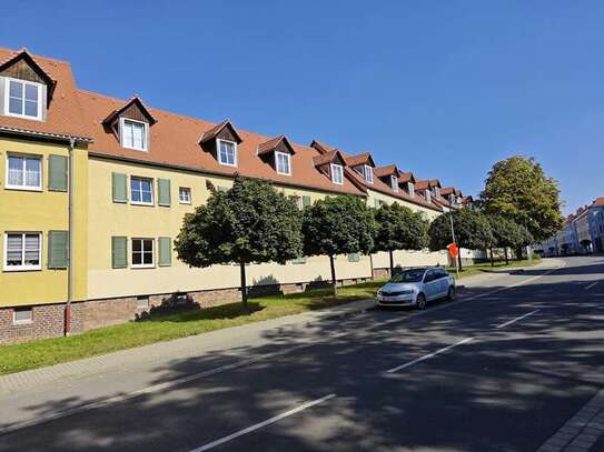 COOLE DACHGESCHOSSWOHNUNG - EBK gegen Ablöse