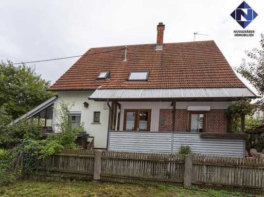 Grüne Idylle mitten im Zentrum - Einfamilienhaus mit Charme und großem Garten