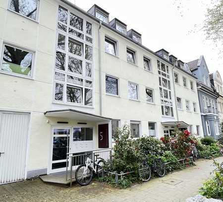 *DIREKT AN DEN RHEINWIESEN* - 2 ZI WOHNUNG MIT TERRASSE