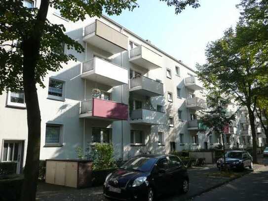 Wanheimerort - Fliederstrasse, 3 1/2 Zi.-Wohnung ab 01.10.2024 zu vermieten