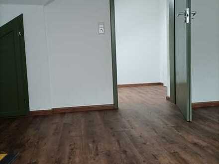 Stilvolle 2-Zimmer-Wohnung neu renoviert