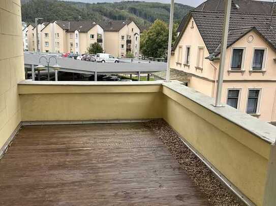 Freundliche 4-Zimmer-Wohnung mit Balkon in Plettenberg