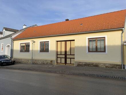 R E S E R V I E R T - Renoviertes Wohnhaus mit Weingarten in 2070 Kleinhöflein