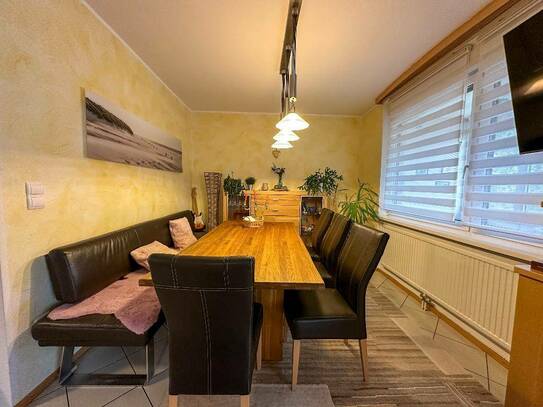 NEUER PREIS! Charmante 3-Zimmer-Wohnung mit Loggia in idyllischer Ruheoase