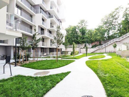 Erstbezug! Schönes 2 Zimmer Apartment mit Freiflächen in jedem Raum, Garagenplatz und Fitnesscenter!