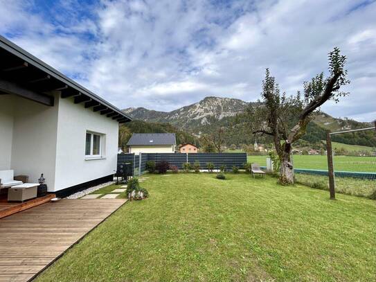 Neuwertiger Bungalow mit Garten und traumhaftem Bergpanorama in Steyrling