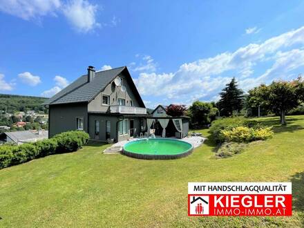 GERÄUMIG UND MODERN: Bezugsfertiges Familienparadies, 8 Zimmer, Pool, 1039m² Garten, Doppelgarage,.