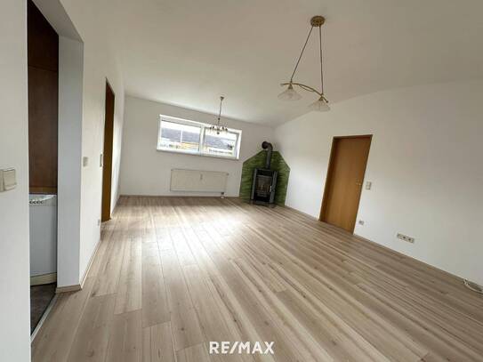 ***Charmante 2-Zimmer-Wohnung in sonniger Siedlungslage***