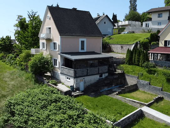 Bad Gleichenberg: Entzückendes Haus mit AUSSICHTSLAGE & großer überdachter TERRASSE