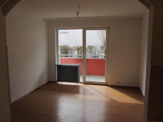 2 Zimmerwohnung mit Loggia