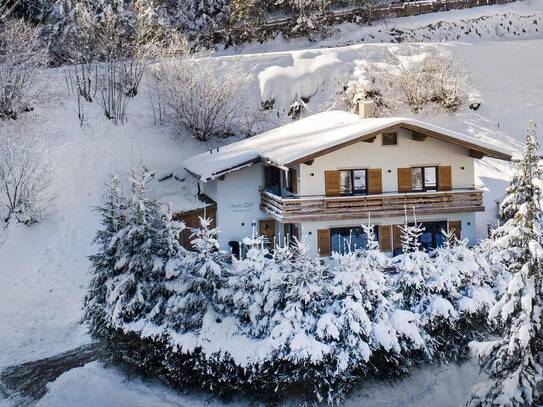 An incredibly rare mountain chalet for sale with pure 2nd home permission, set in a private, woodland location with dir…