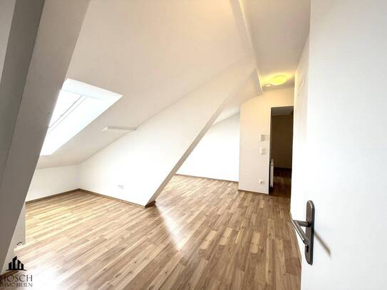 Gemütliche 2-Zimmer-Dachgeschosswohnung mit Charme in Retz