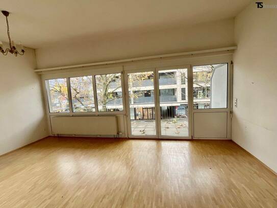 Feldkirch: Nofels: Gemütliche 2-Zimmer-Eck-Wohnung mit Balkon und grenznaher Lage – Perfekter Wohnstart mit kleinen San…