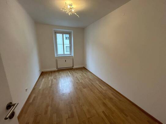 Frisch sanierte Wohnung in der Ungergasse 11/6 mit großer Küche und 3 Zimmern ab sofort zu vermieten