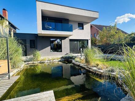 Designerhaus top ausgestattet mit Schwimmteich