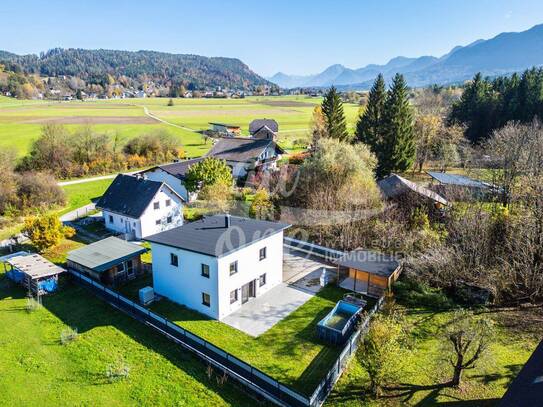 Neuwertiges Massivhaus in Traumlage – Ihr Rückzugsort am Faaker See