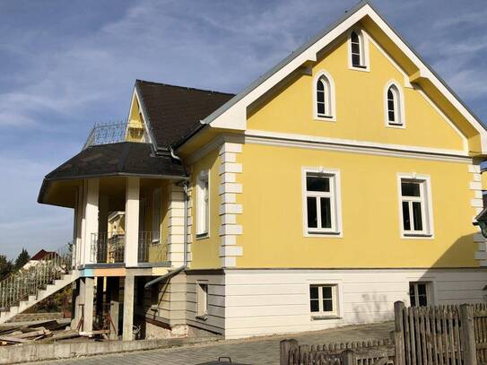 Jahrhundertwende-Villa mit Garage und südostseitigem Garten