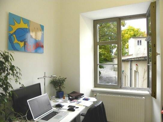 ALL INCLUSIVE MIETE: ca. 8m² Büro mit Gartenblick + allg. Räume! inkl. Heizung, Internet, Reinigung, Besprechungsräume,…