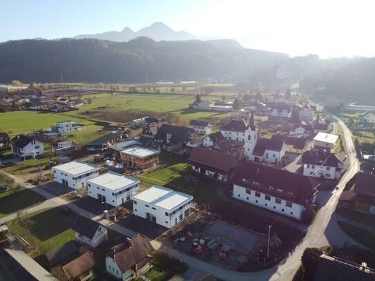 Aufgepasst: Doppelhaus mit Garten in Faaker See Nähe!