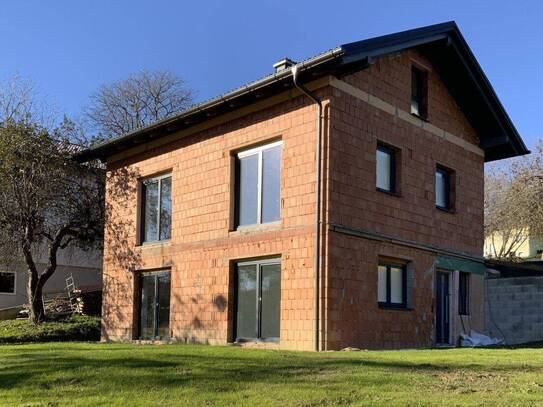 Perfekte Lage !!! Haus zum fertigstellen auf großem Grundstück in Rudersdorf