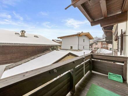 Kitzbühel Zentrum mit Streifblick - sanierungsbedürftige Stadtwohnung mit Balkon und Garage!