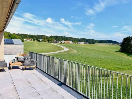 Luxuriöses Penthaus mit großer Dachterrasse, unverbaubare Aussicht, Ruhelage, Eggelsberg (provisionsfrei)