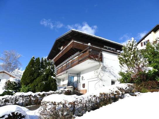 Wohnhaus mit Potenzial in beliebter Wohnlage mit Bergpanorama!