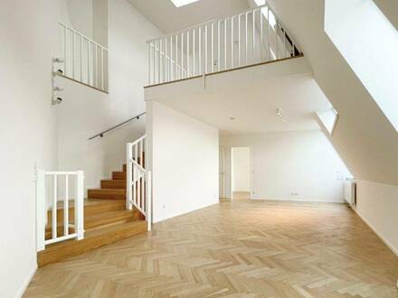 TRAUMHAFTE 3-ZIMMER MAISONETTE-WOHNUNG MIT DACHTERRASSE UND BLICK ÜBER DEN LOQUIAPLATZ