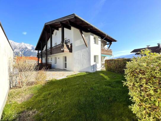 Wunderschöne 3-Zimmer-Wohnung mit Garten, Terrasse und Carport