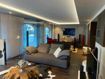 Showroom klimatisiert an Toplage