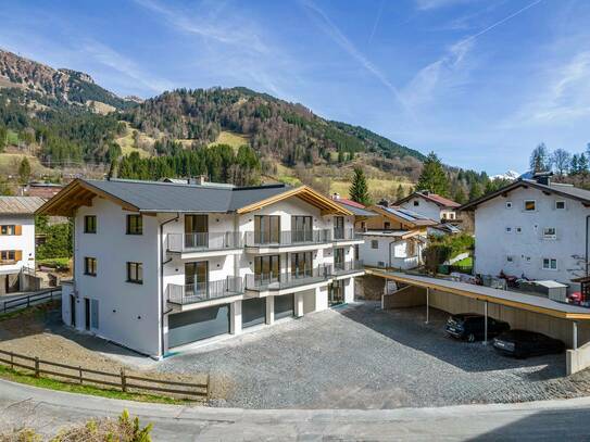 ERSTBEZUG - Exklusive 2-Zimmer-Wohnung mit Balkon und Einbauküche in Kitzbühel