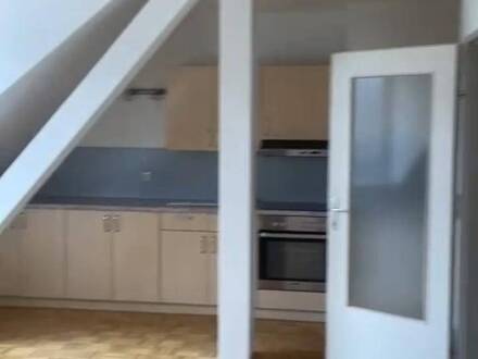 Renovierte zwei Zimmerwohnung