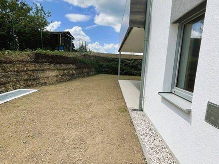 Gartenwohnung mit Hauscharakter - nur 2 km zum Attersee - ERSTBEZUG