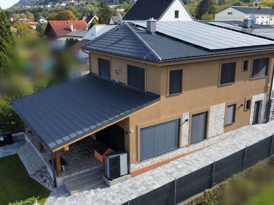 Energiesparendes Einfamilienhaus mit nachhaltiger und moderner Architektur in 2410 Hainburg an der Donau.