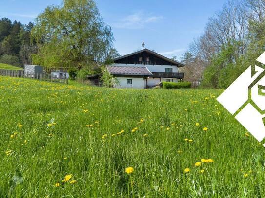 Idyllisches Anwesen: Offener Hof in malerischer Abgeschiedenheit mit landwirtschaftlichen Flächen zu kaufen